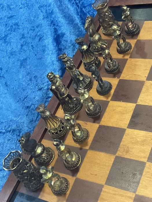 Jogo xadrez metal trabalhado discrição abaixo anúncios abaixo