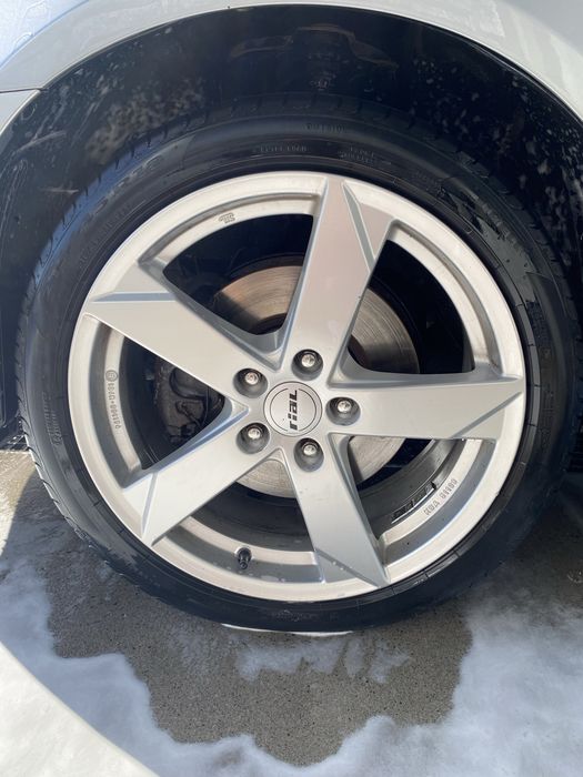 Felgi aluminiowe rial kodiak 5x114.3 r18  z oponami letnimi