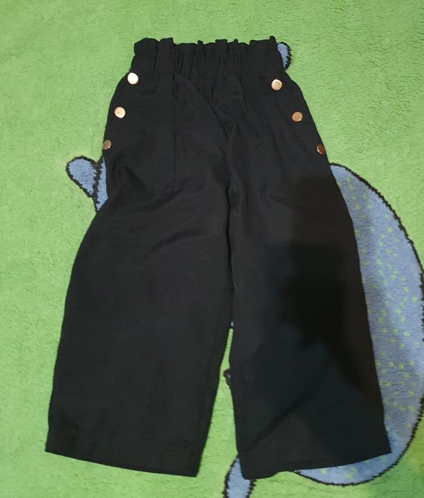 Штанці на дівчинку на літо