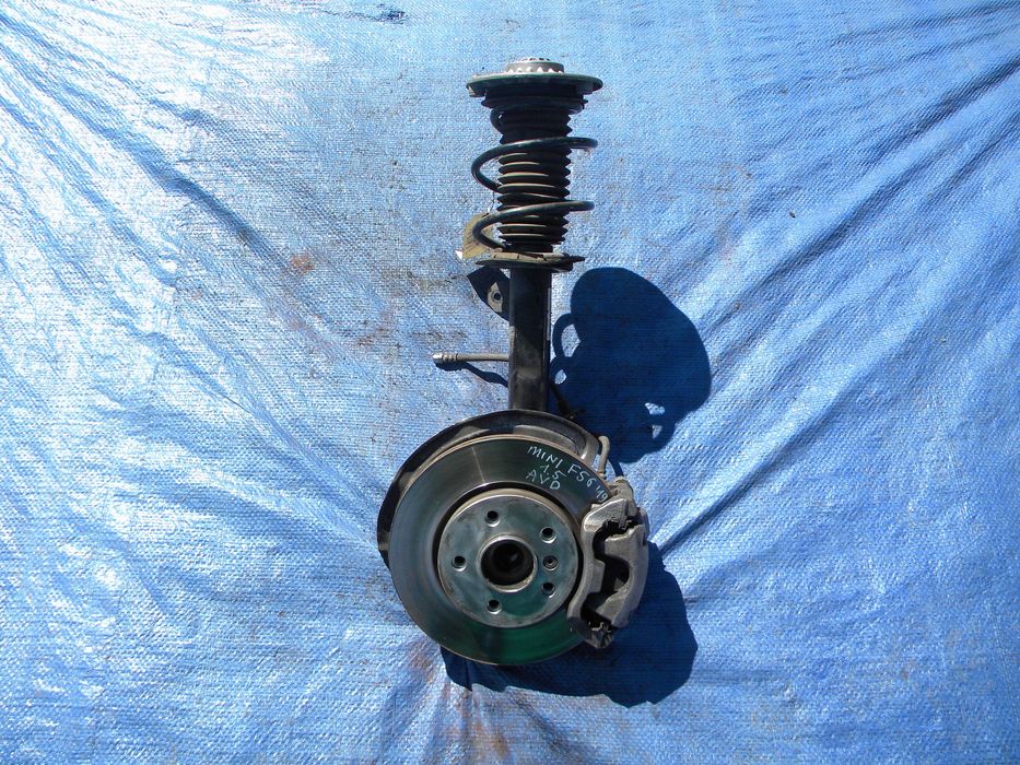 MINI COOPER F56 1.5 Mcpherson Zwrotnica Zacisk Prawy Przód Opolskie