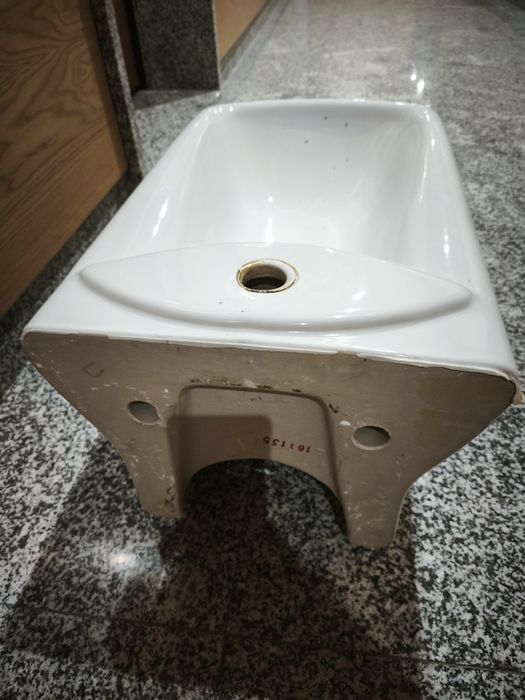 Vendo bidé suspenso roca