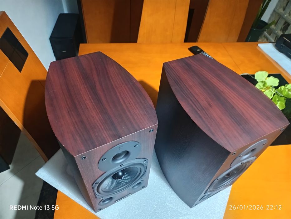 Colunas som Wharfedale Diamond 9.1