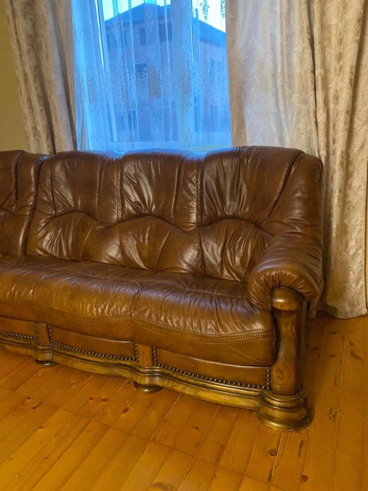 Продам дуже гарний шкіряний куток 2.2/2.2