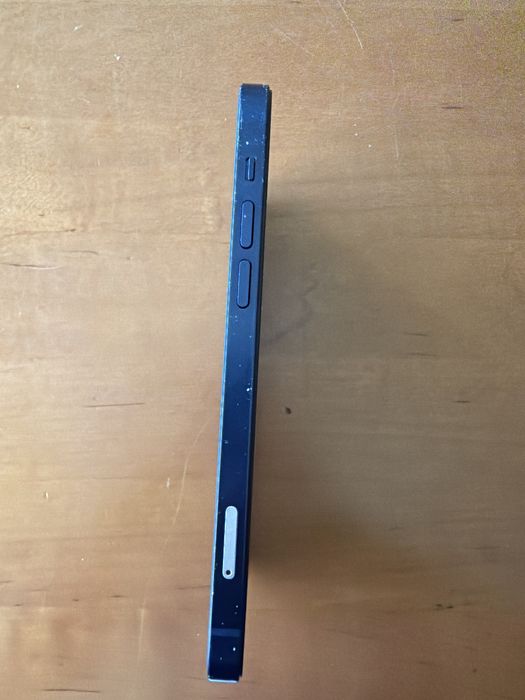 Iphone 12.