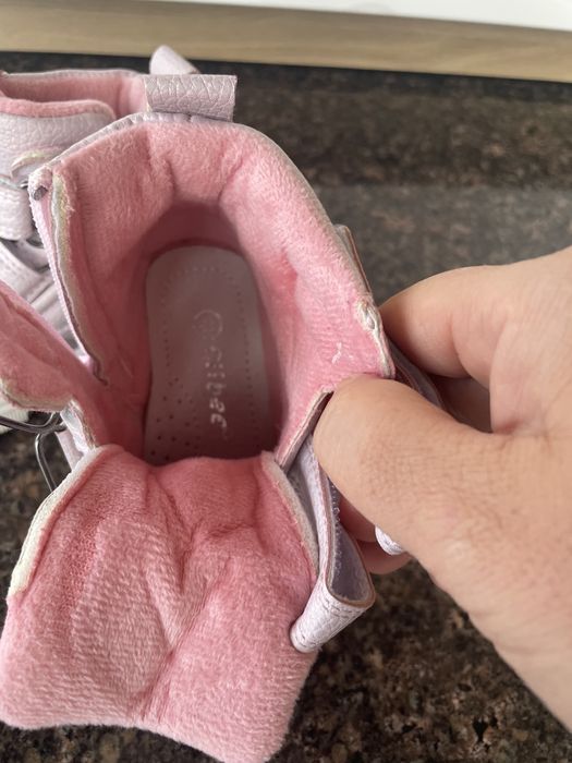 Кросівки хайтопи для дівчинки 23 розмір