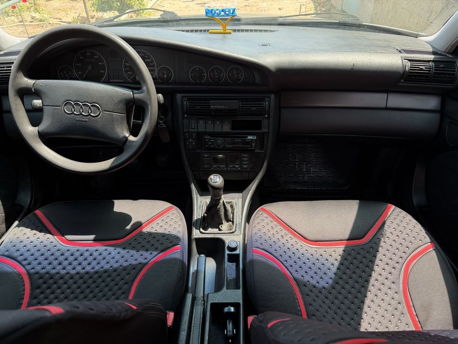 AUDI A6C4 1996 рік