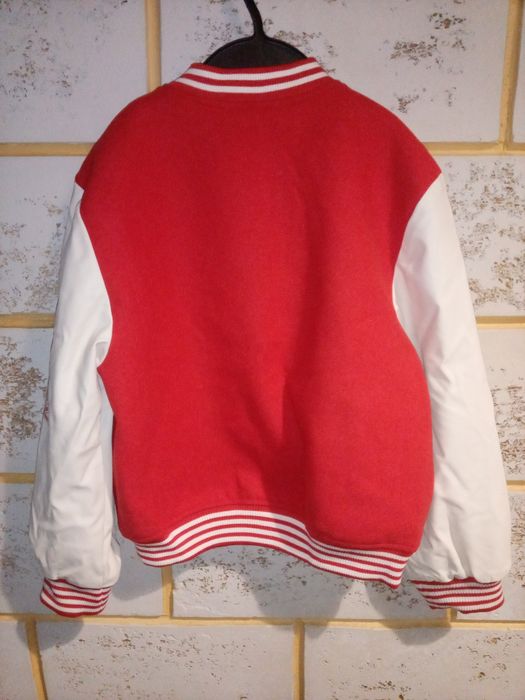 Курточка бомбер Н&М 8-10лет