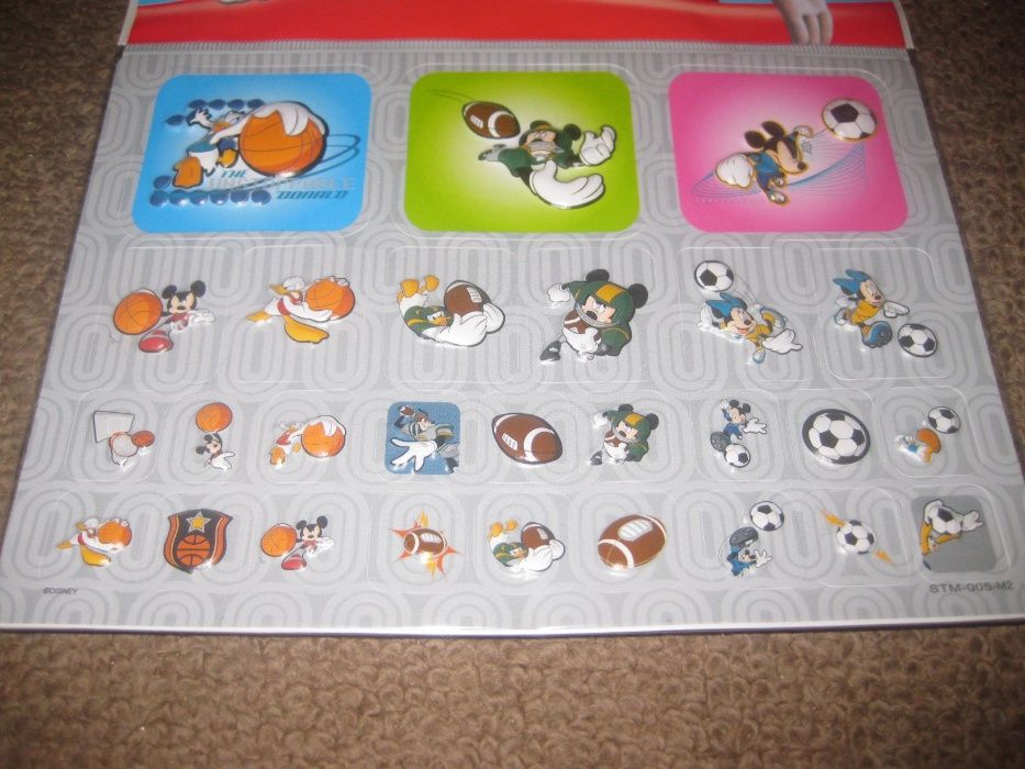 Pack de Stickers 3D e um Íman do Mickey Mouse/Novos e Embalados!