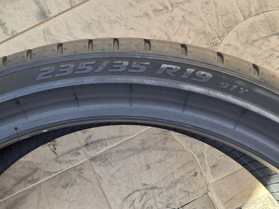 Opony 2 sztuki Pirelli P.zero 235/35 R19 (2022r?