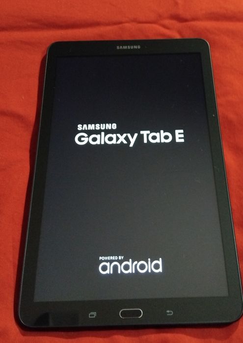 Планшет Самсунг відмінний стан  працює