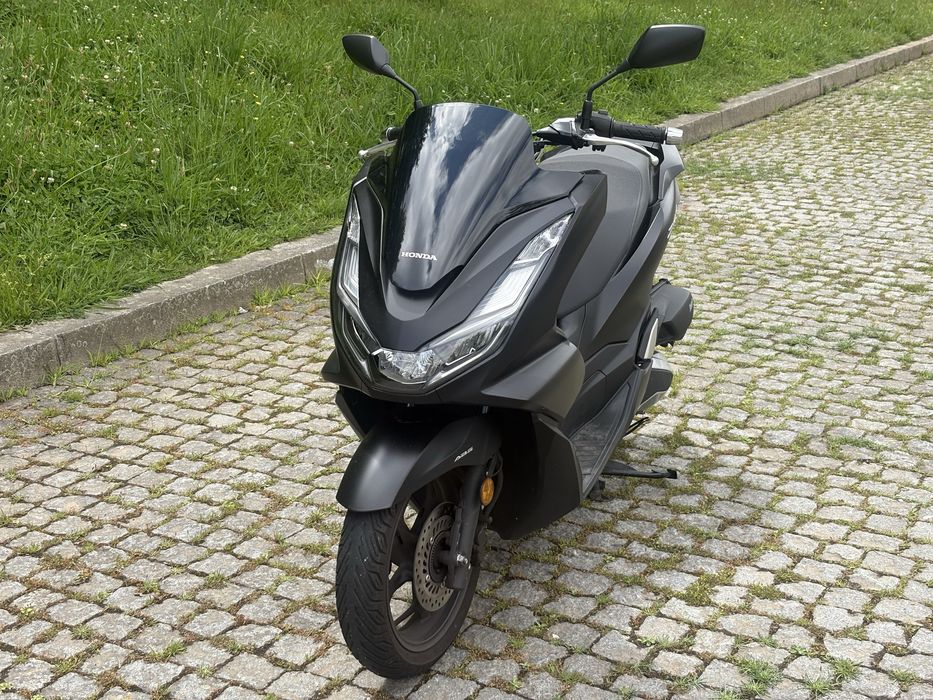 Honda Pcx 125 ( semi nova )