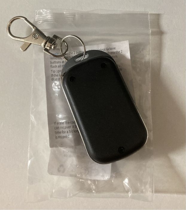 Comando de garagem universal (2un - 16€)