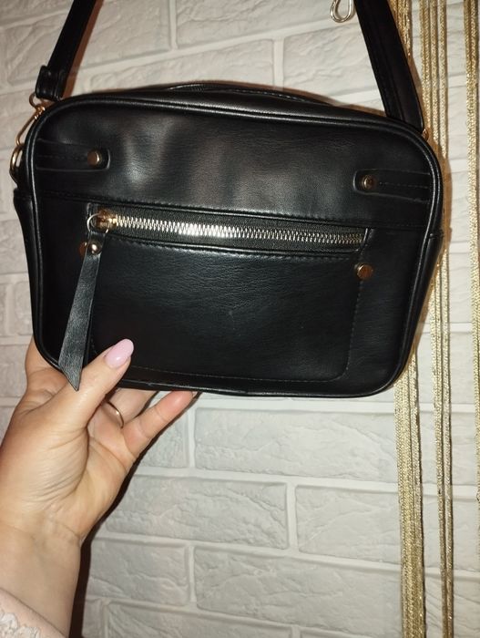 Сумочки рюкзаки жіночі в гарному стані