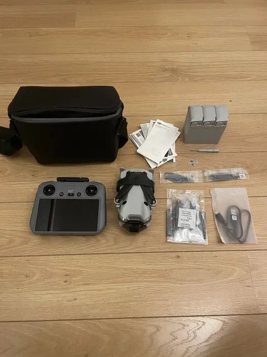 Dji mini 4 pro fly more combo (rc2)