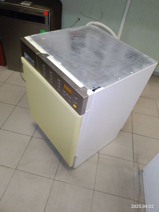 Встраиваемая стиральная машина MIELE. Модель W 2659 б/у, Германия