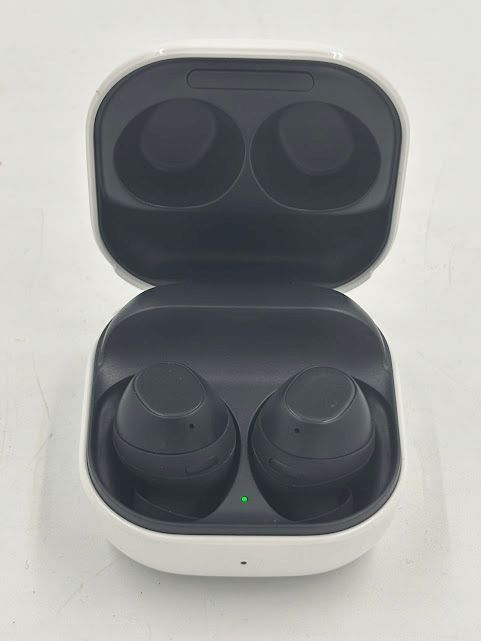 słuchawki bezprzewodowe samsung galaxy buds fe + kostka do ładowania