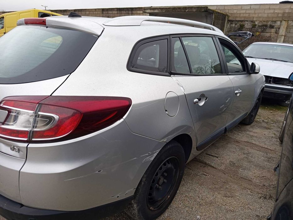 Para peças Renault Megane III SW 1.5DCI ano 2010