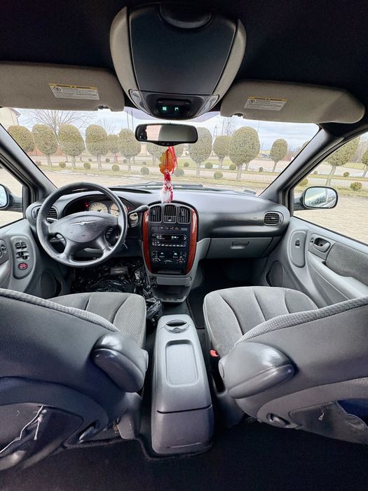 Chrysler Voyager 2.8 CRD 7 osobowy