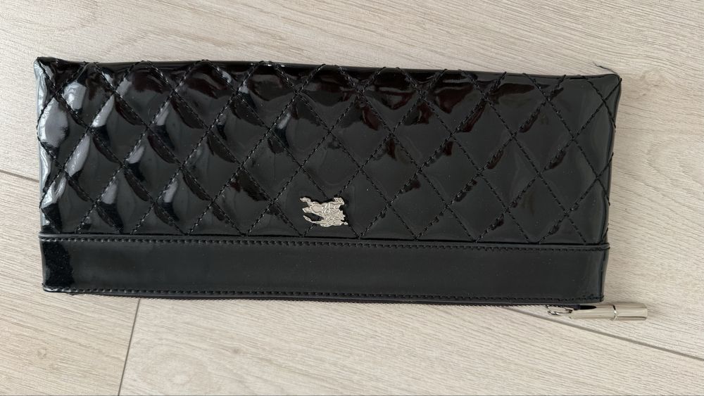 Клатч Burberry лаковый