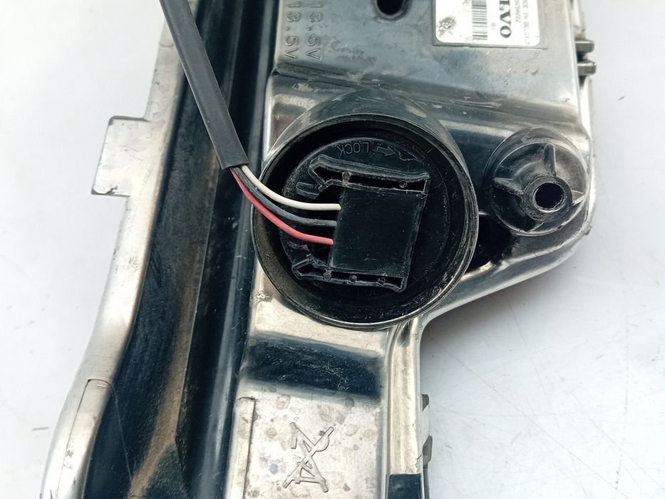 Luz circulação diurna direita VOLVO V60 I Cross Country (157)