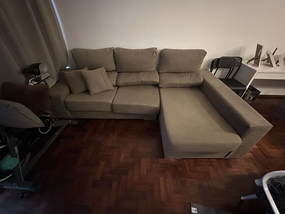 Sofa tres lugares retratil