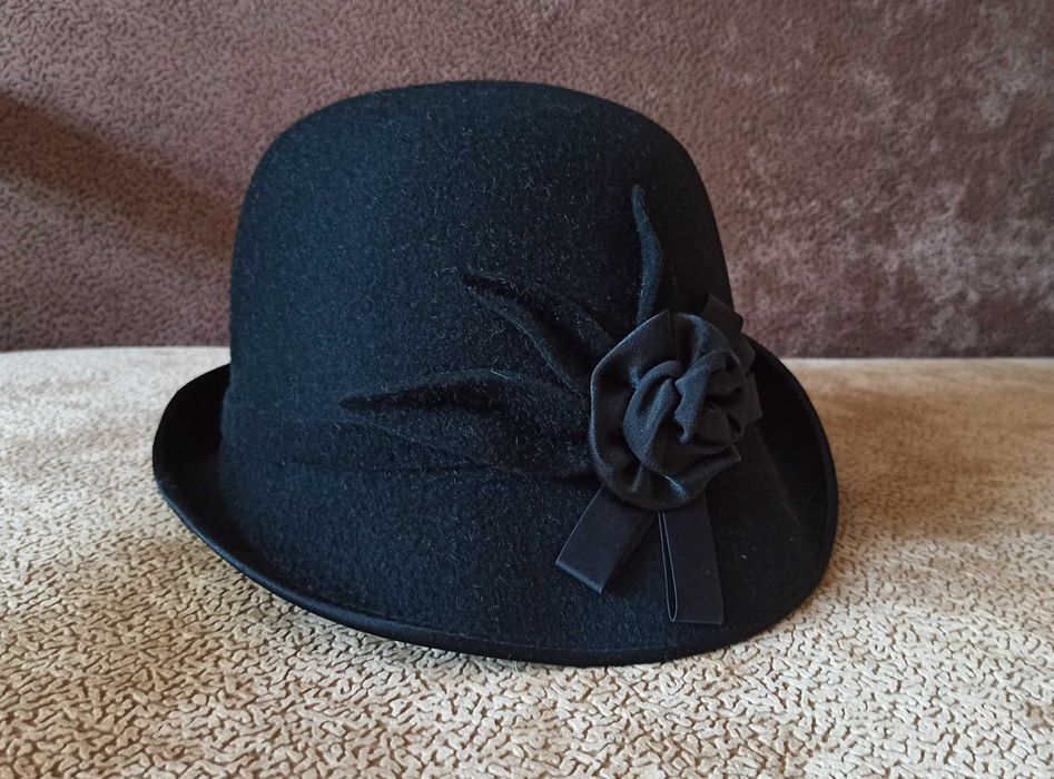 шляпа женская стильная