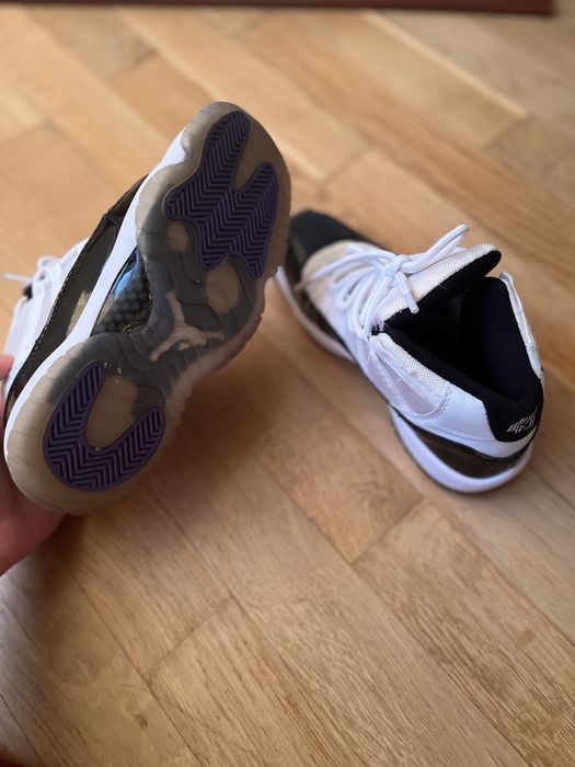 Кросівки Nike Air Jordan 11