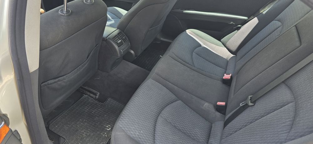 Mercedes benz E220 cdi