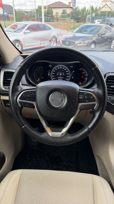 Jeep Grand Cherokee Джип Гранд Чірокі LAREDO 4*4 2022 р 3.6 V6 Газ/Бенз 8 АКПП (ZF)