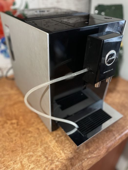 Кавоварка, кавомашина Jura A9
