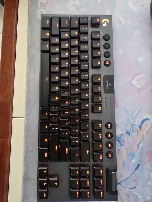 Клавіатура Logitech G915 TKL Lightspeed