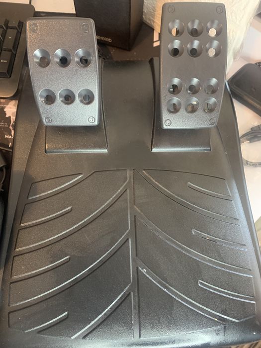 Ігровий руль logitech driving force GT 900 градусів 4 800 грн