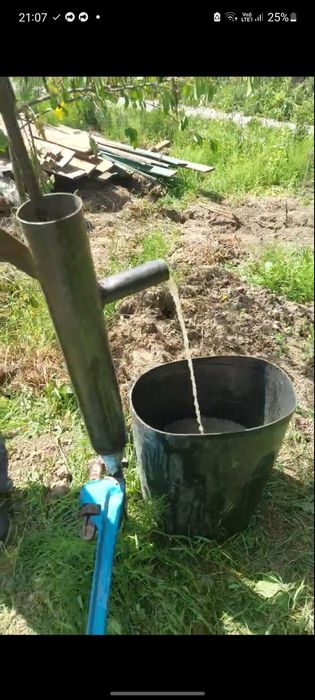 Забиваєм труби (колонки)для води