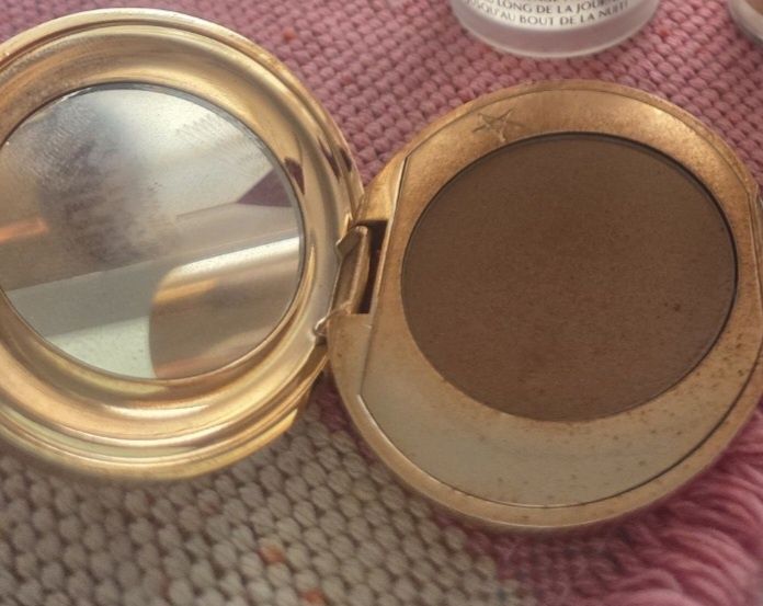 Charlotte Tilbury puder brazujacy mini
