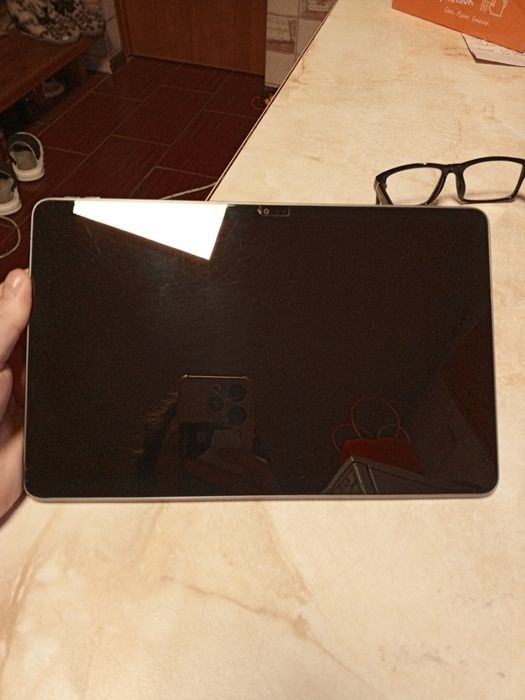 Продам Планшет срочно!