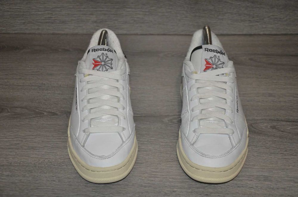 Продам кросівки шкіряні Фірма Reebok.
