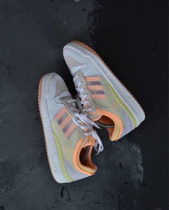 Adidas кроссовки кросівки