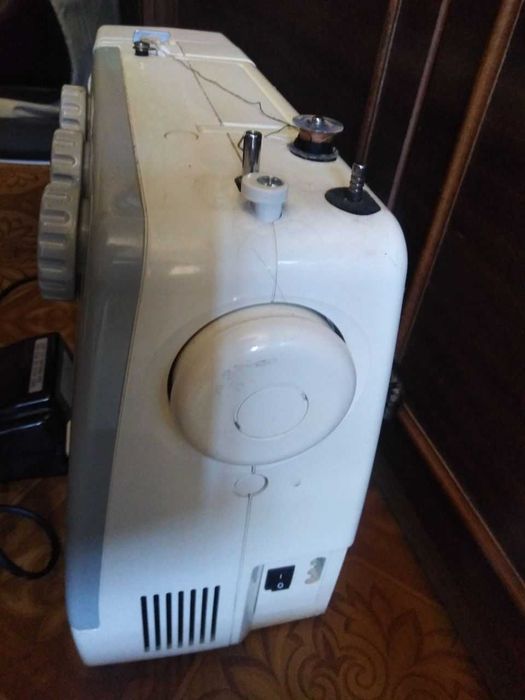 Janome el546s швейна машина, педаль, набір голок