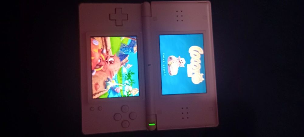 Nitendo ds lite com 2 jogos