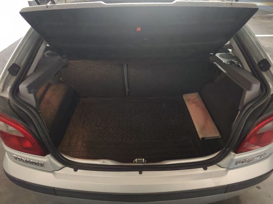 Renault Megane  1.4 16 válvulas