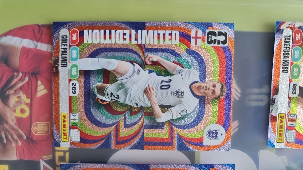 -6 Adrenalyn XL Limited Edition FIFA World Cup 2026