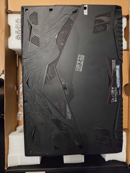 Laptop Gamingowy MSI GL75 i7-9750H/8GB/1 TB GTX1660Ti 144Hz