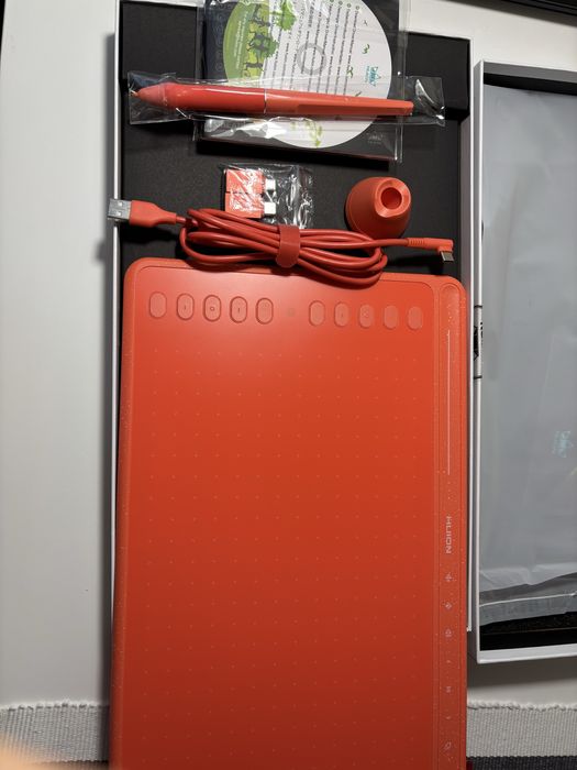 Графічний планшет Huion HS611 Coral Red