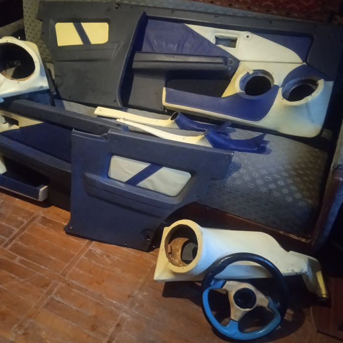 Авто звук шкіряний салон ваз 21013