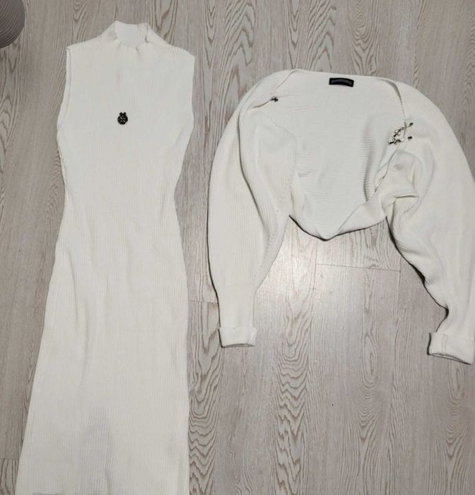 Молодежный женский вязанный костюм, облегающий, белый