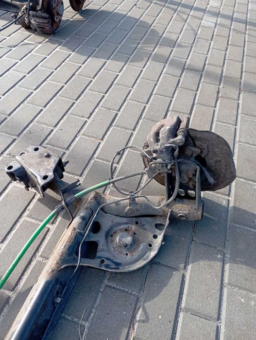 Балка задньої підвіски Renault Clio 3