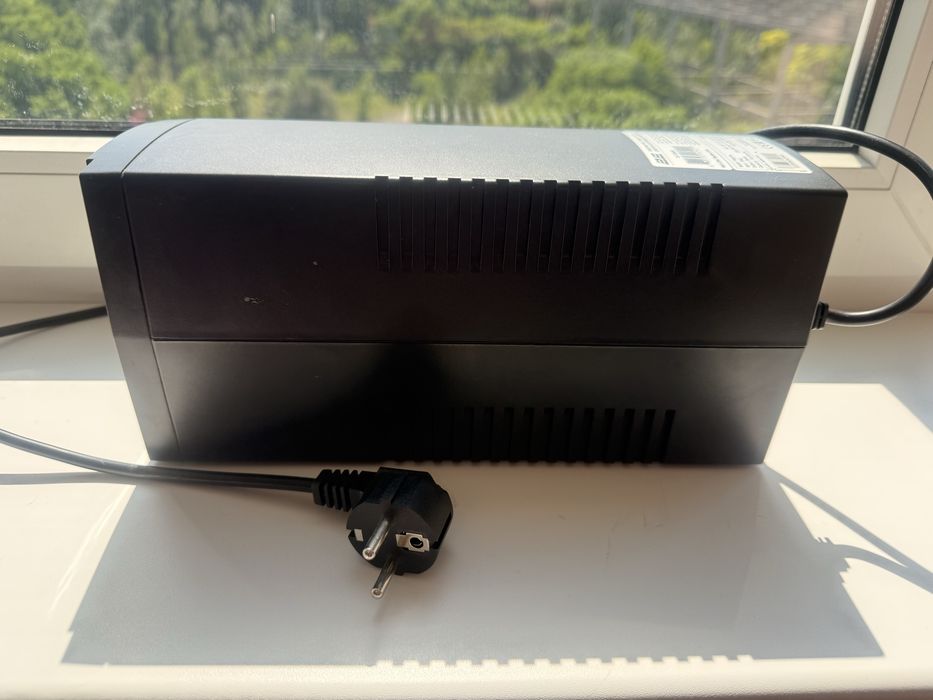 ИБП (UPS) 2E DD650 650VA/360W