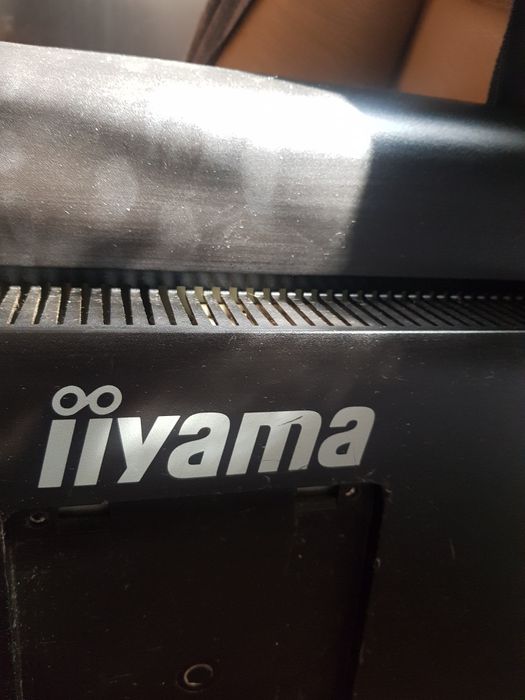 Monitor IIyama 24'