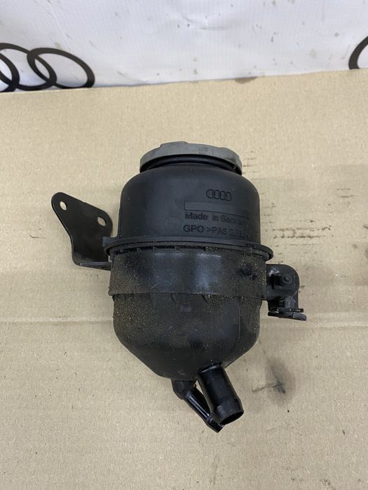 Бачок насоса ГУР для Audi A4 B8 A5 Q5 A6 4F0422371D