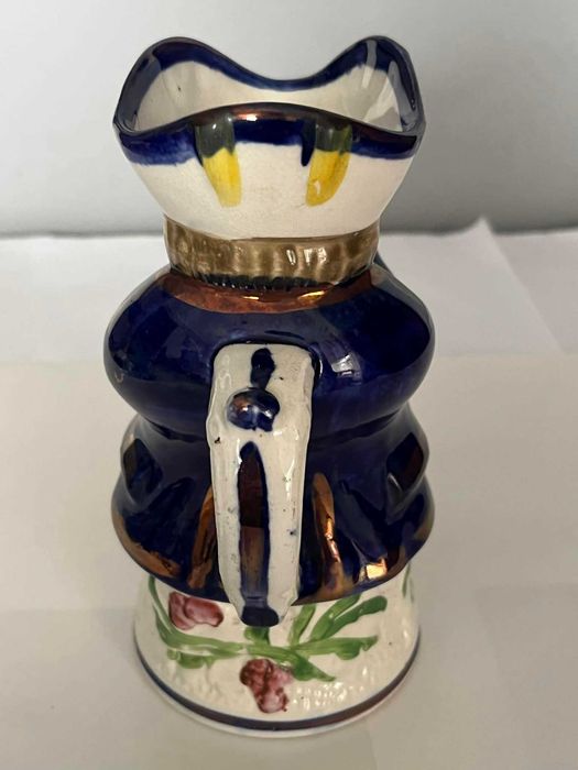 Porcelanowy stary kufel figuralny